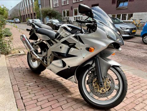 Wegens ziekte te koop Kawasaki ZX6R Ninja 2000 Yoshimura