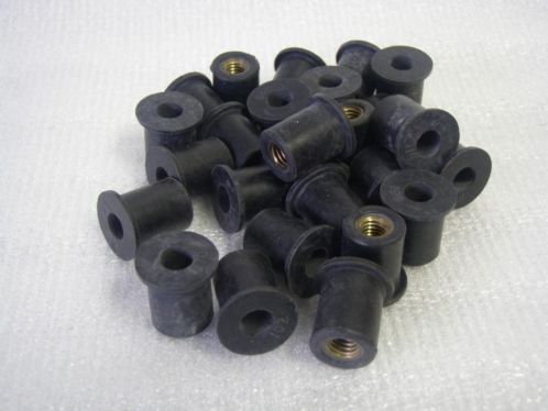 Well-Nuts rubber moeren M5M6  M5 RVS kuipboutjes