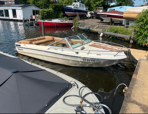 Wellcraft unieke speedboot incl elektrische trailer