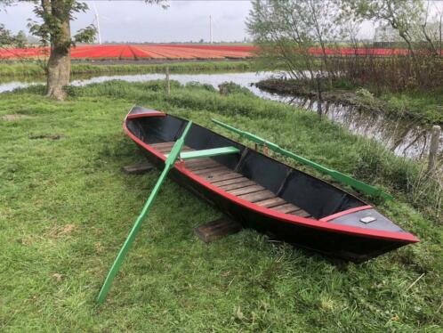 West friese schouw  vlet roeiboot, 5.3m lang