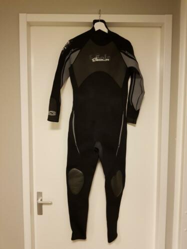 Wetsuit L 32