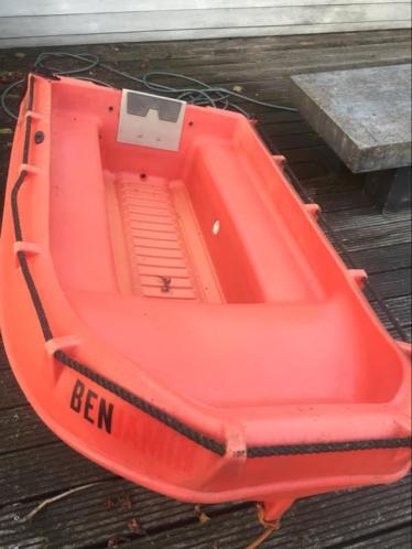 Whaly 310 zonder peddels en dol