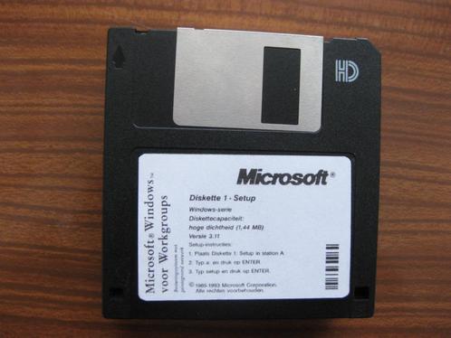 Windows 3.11 op 9 diskettes.