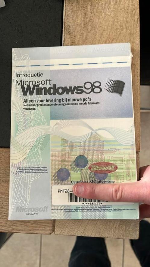 Windows 98 licentie boekje
