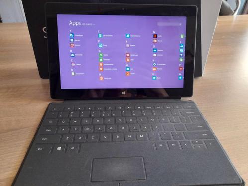 Windows Surface RT. Incl toetsenbord en doos