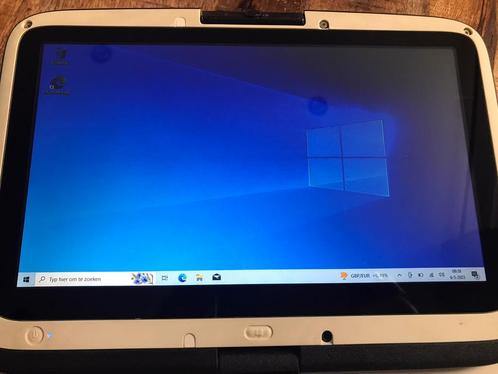 Windows tablet met Windows 10 en oplader