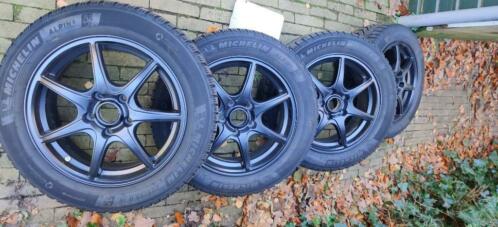 Winterbanden Michelin ALPIN 6 lichtmetalen wielen