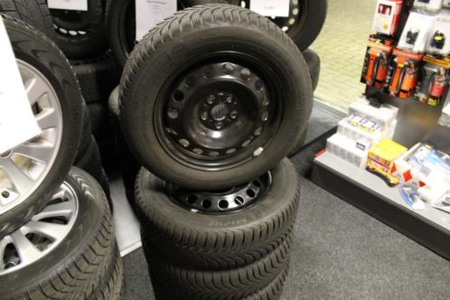 Winterbandenset voor Toyota Verso S  Subaru Trezia ( ZGAN )
