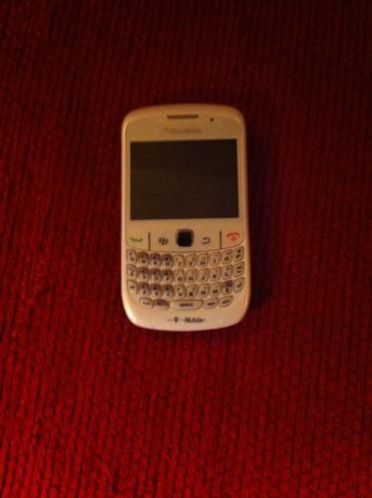 Witte Blackberry curve met blauw hoesje en doos