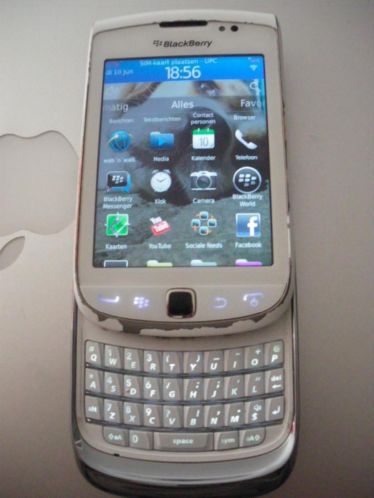 Witte Blackberry Torch 9810 Simlock vrij 2 jaar oud