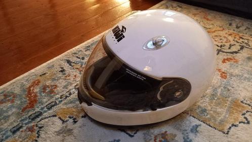 Witte motorhelm