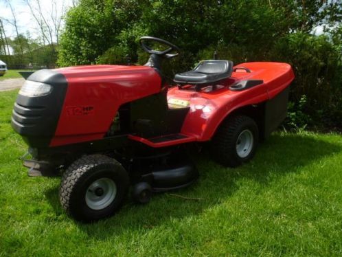 Wizard,MTD 1236 achtervanger,motor defect,zeer nette machine