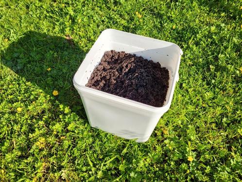 Wormenmest  Vermicompost 10 liter in hersluitbare emmer