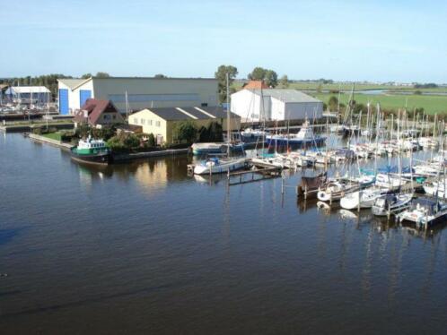 Woudsend Marina Jachthaven Gespecialiseerd In Grote Boxen