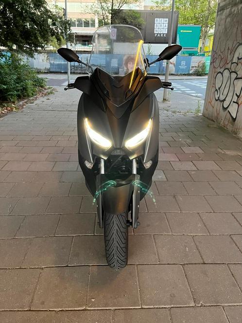 X max 300