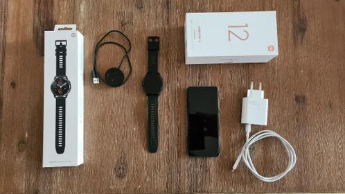 XIAOMI 12, 256Gb met een S1 Active Watch 3 mnd oud