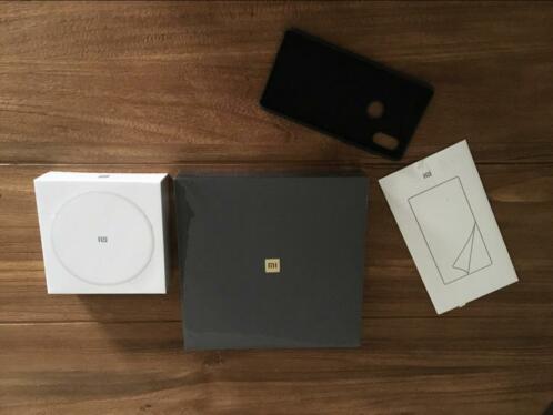 Xiaomi Mi Mix 2s ( geseald)  Wireless Charger  Extra case