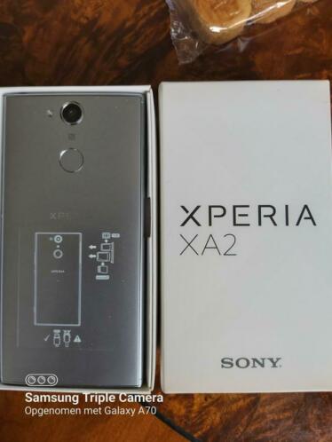 Xperia XA2 zilvergrijs