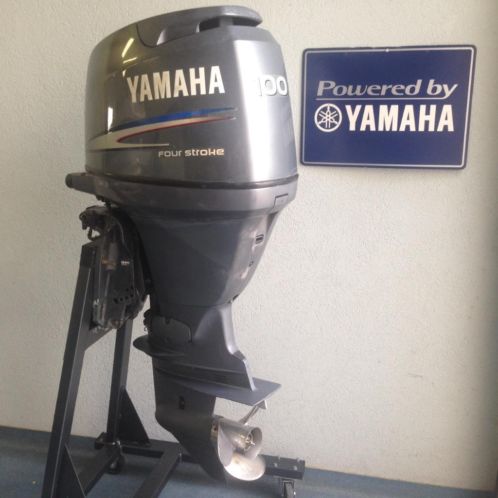 YAMAHA 100 pk 4 takt motor. incl 1 jr. garantie inruil mog.