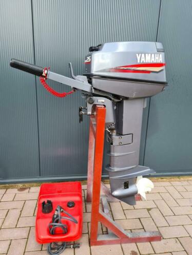 YAMAHA 25 Pk 2 Takt langstaart zeer nette staat