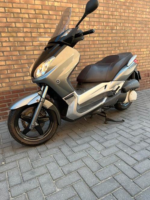 yamaha 250 scooter