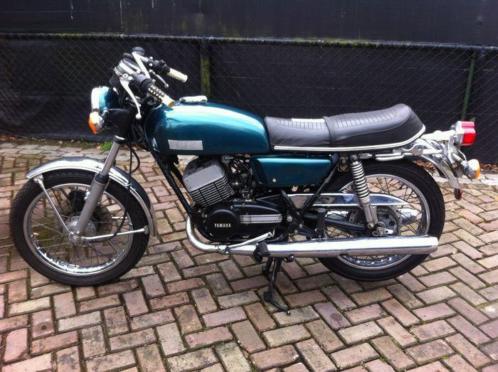 Yamaha 250cc RD 250 - 1975