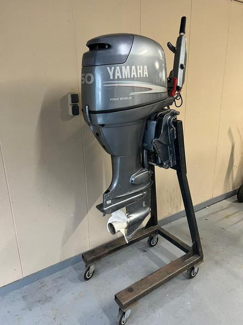 Yamaha 50 pk, 4-takt met stuurknuppel en powertrim