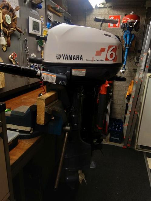 Yamaha 6 pk 4-takt langstaart buitenboordmotor.