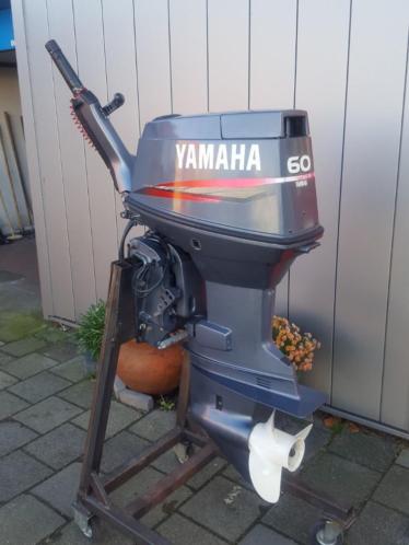 YAMAHA 60 pk 2 TAKT KORTSTAART AUTOLUBE IN ZEER NETTE STAAT