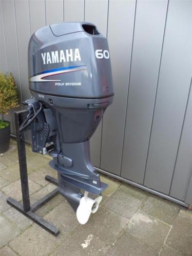 YAMAHA 60 pk 4 TAKT LANGSTAART POWERTRIM IN NETTE STAAT 