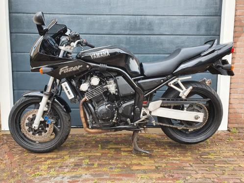 Yamaha Fazer 600 zwart, incl grote beurt