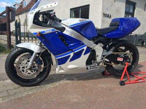 Yamaha FZR 1000