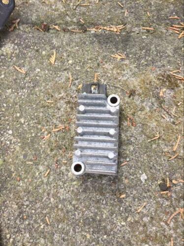 Yamaha FZR 400 RR rectifier (3TJ)