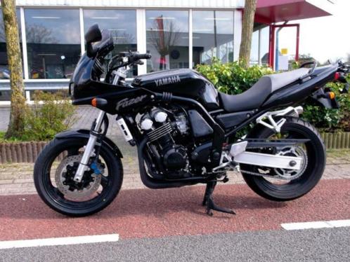 Yamaha FZS 600 Fazer