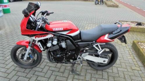 Yamaha FZS 600 Fazer