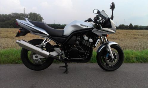 Yamaha fzs 600 fazer, weinig km