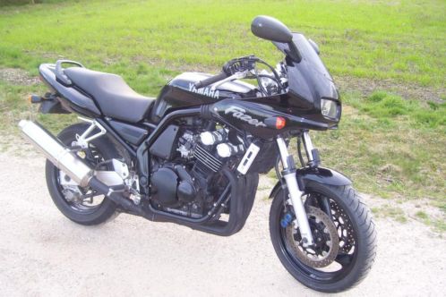 yamaha FZS600 fazer 25kw met wat schade