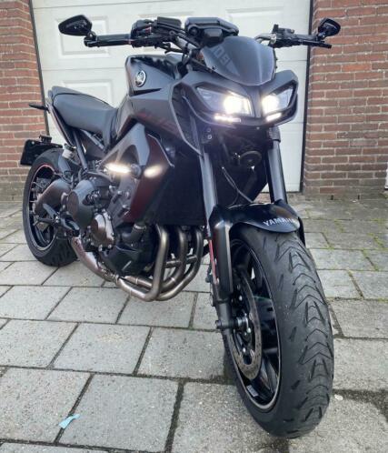 Yamaha mt 09 2017 tech black