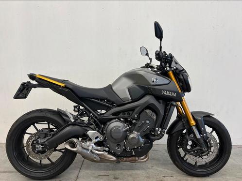 Yamaha MT 09 van 2016 in nieuwstaat met leuke opties