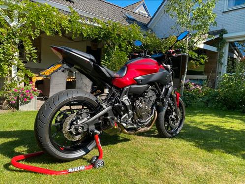 Yamaha MT07 Akrapovic zeer nette staat