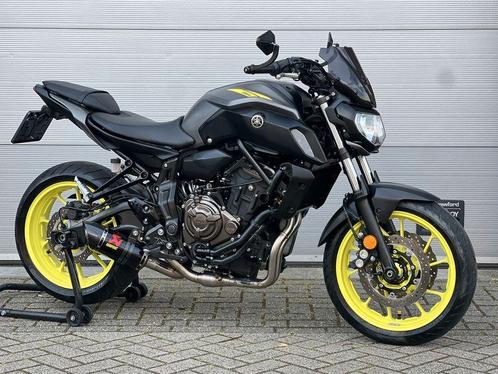 Yamaha MT07 Night Fluo Akrapovic Racing Line ABS NIEUWSTAAT