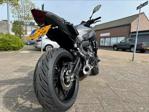 Yamaha mt07 - veel accessoires - 35KW