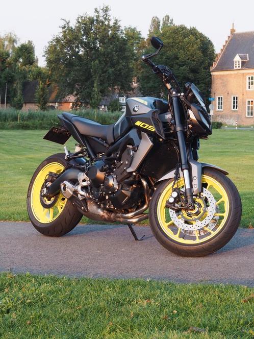 Yamaha MT09 MT 09 night fluo 2018, lage KMstand, top staat