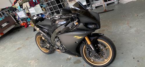 Yamaha r1