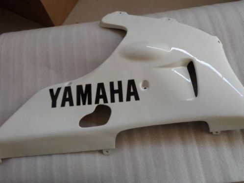 Yamaha R1 2000 2001 Onderkuip kuipen kuipdeel 