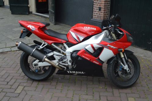 Yamaha R1 2001 Rood in nette staat  Used Products Amsterdam