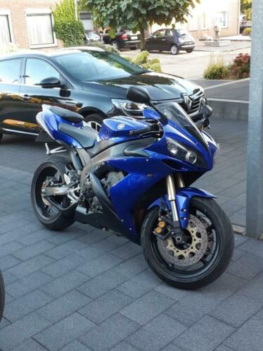 Yamaha R1 2004