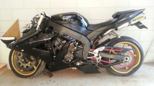 Yamaha r1 2004 schade motor