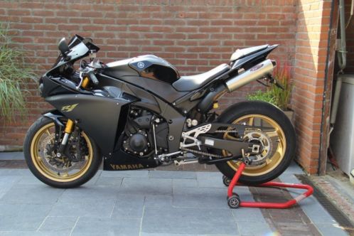 Yamaha R1 2009