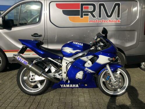 Yamaha R6 1999 in nieuwstaat